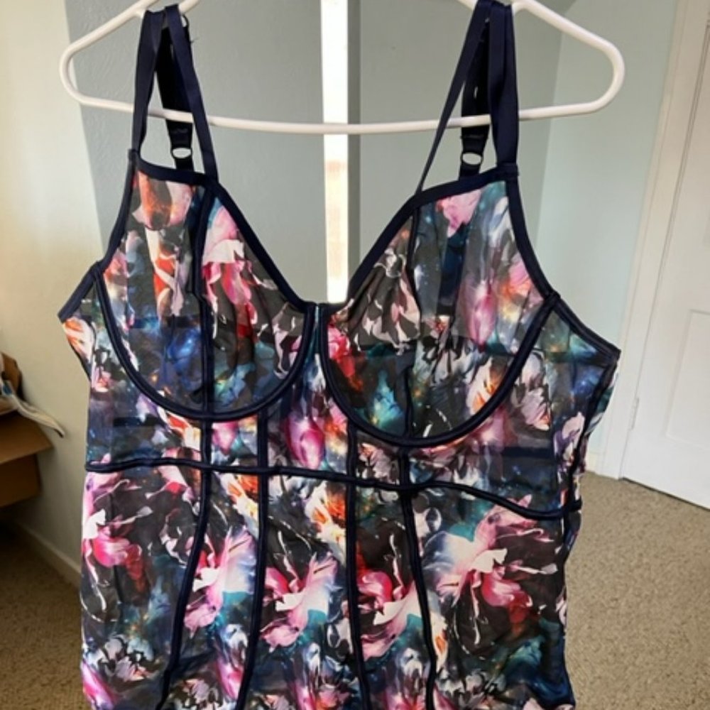 Torrid Floral Body Suit size 4
